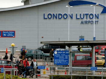 Luton Airport Transfers in Rayners Lane