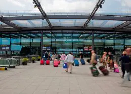 Gatwick Airport Transfers Service in Rayners Lane - Rayners Lane Taxi